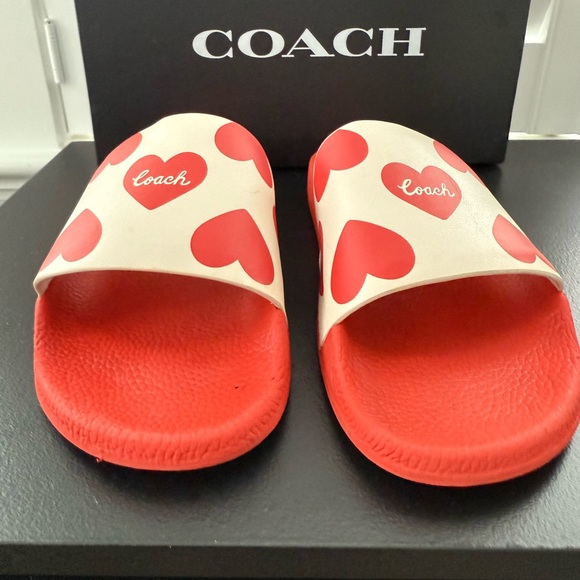 Coach Udele Sport Slide With Valentine's heart Print - Picture 3 of 6